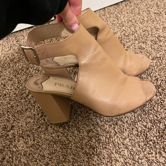 Prada heels - Picture 4 of 9